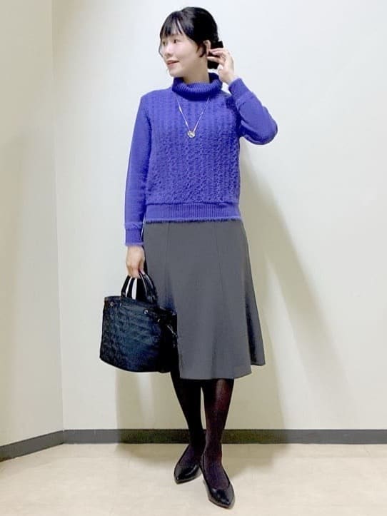  beni_gingerさんの「Reflect｜【ほんのりラメ感◎】ふわふわフェザーヤーンハイネックニット」を使ったコーディネート