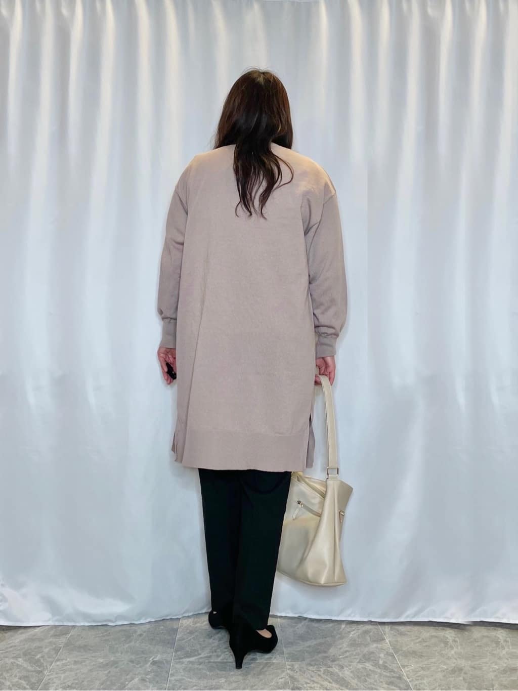 Ayaさんの「SHOO･LA･RUE｜【洗える/SS-3L】すっきりキレイにかっこよく 大人のテーパードパンツ」を使ったコーディネート