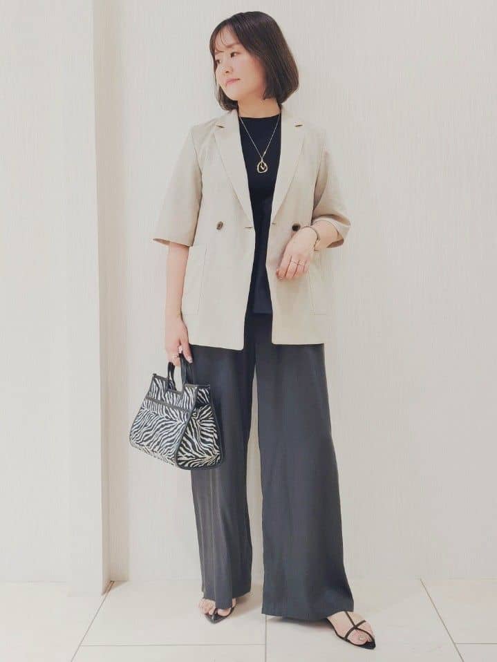 naokoさんの「UNTITLED｜ビッグオーバルネックレス」を使ったコーディネート