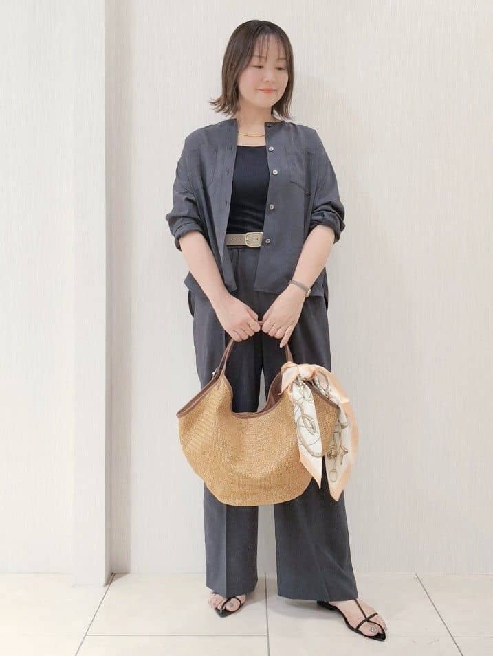 naokoさんの「UNTITLED｜【秋も着られる/セットアップ可】リラククールシャツ」を使ったコーディネート