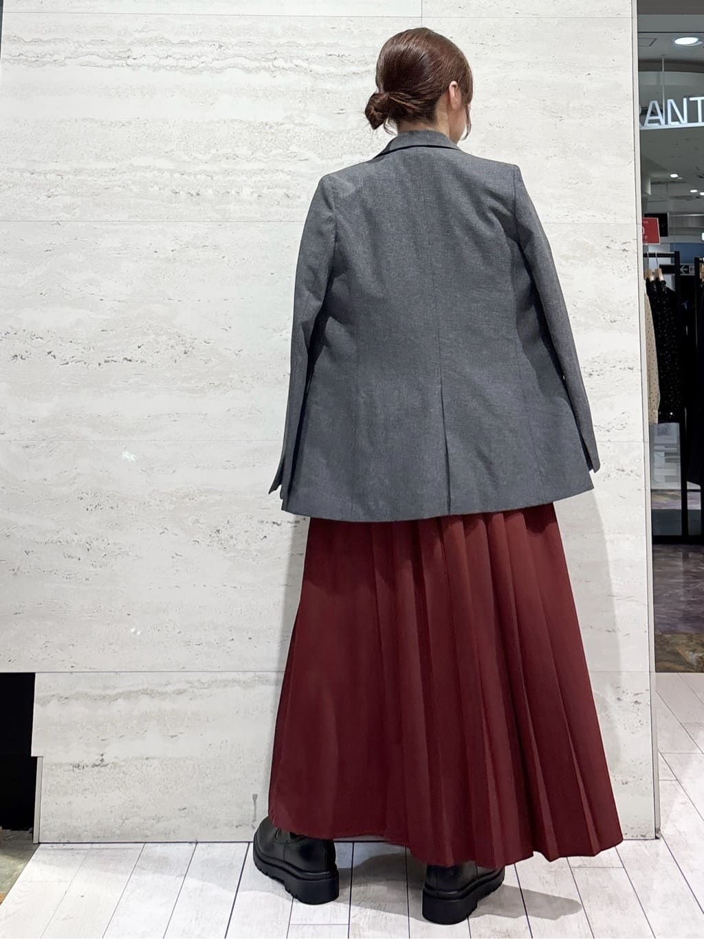 かほさんの「OPAQUE.CLIP｜バックプリーツワンピース【洗濯機OK】」を使ったコーディネート