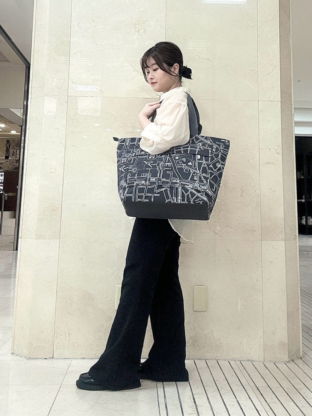 mさんの「HIROKO HAYASHI｜COMODA（コモダ） ボストンバッグ」を使ったコーディネート