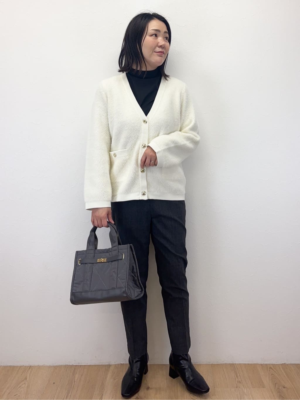 Takeさんの「OPAQUE.CLIP｜シアーハイネックトップス【洗濯機OK】」を使ったコーディネート