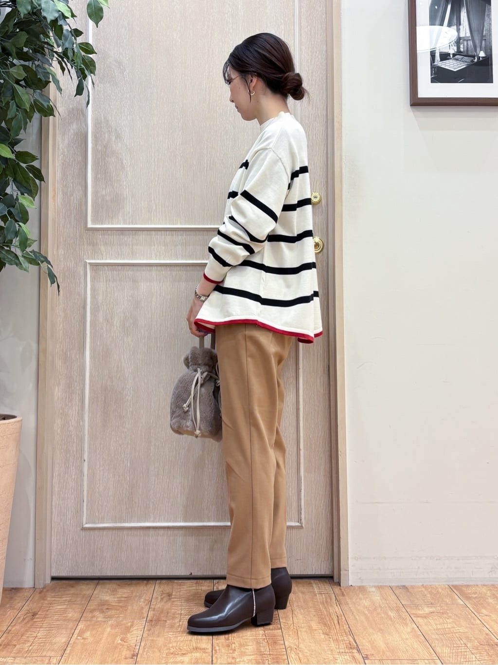 なみさんの「SHOO･LA･RUE｜【洗濯機可/S-LL】美脚見え あったか裏起毛 テーパードパンツ」を使ったコーディネート