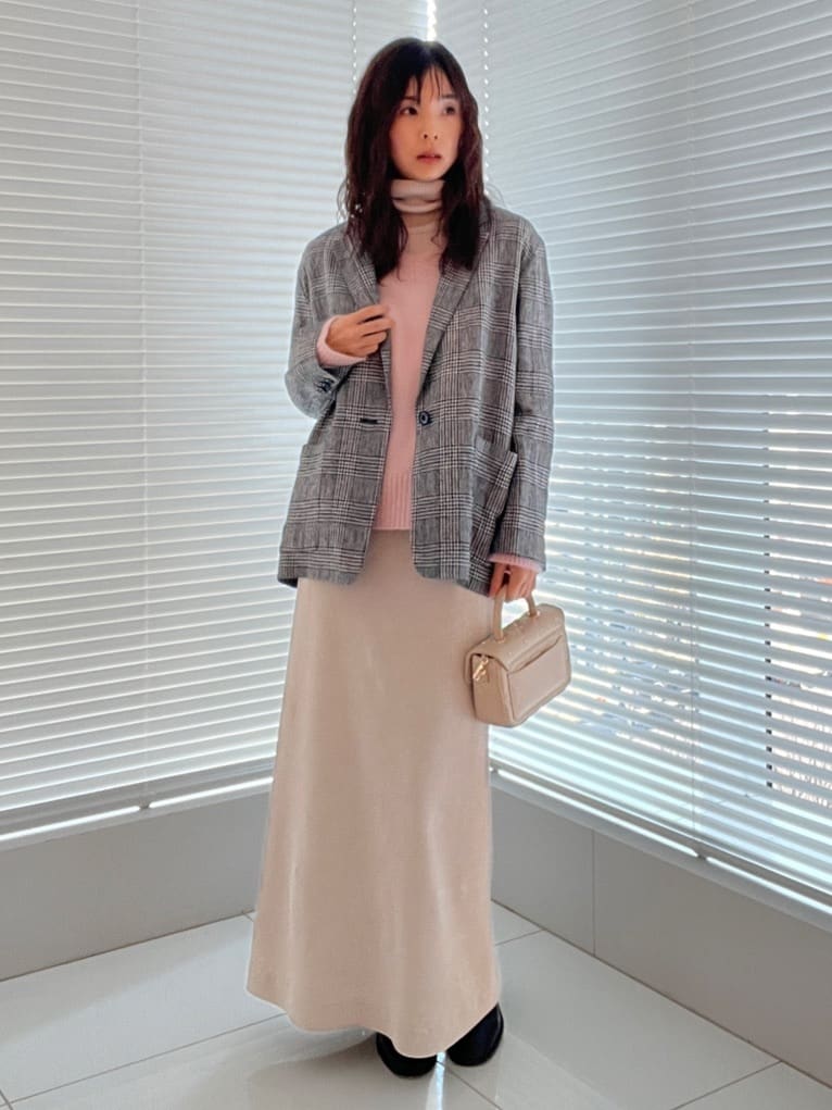 misaさんの「DRESSTERIOR｜アルパカブレンドVネックニット」を使ったコーディネート