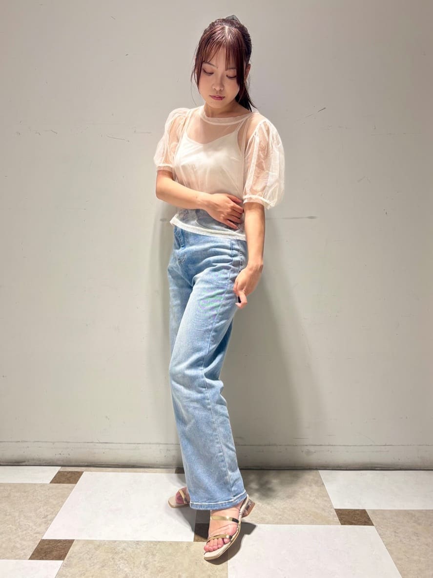 せらら⭐️さんの「ESPERANZA｜スクエアトゥクリアフラットヒールミュール」を使ったコーディネート