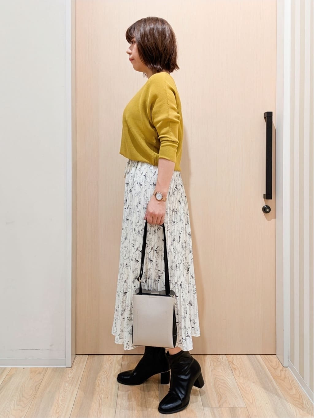yocchiさんの「SHOO･LA･RUE｜【セットアップ可】大人上品な アソートプリーツスカート」を使ったコーディネート