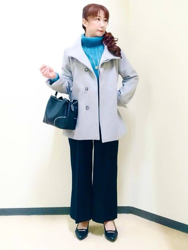 花さんの「Reflect｜【ほんのりラメ感◎】ふわふわフェザーヤーンハイネックニット」を使ったコーディネート