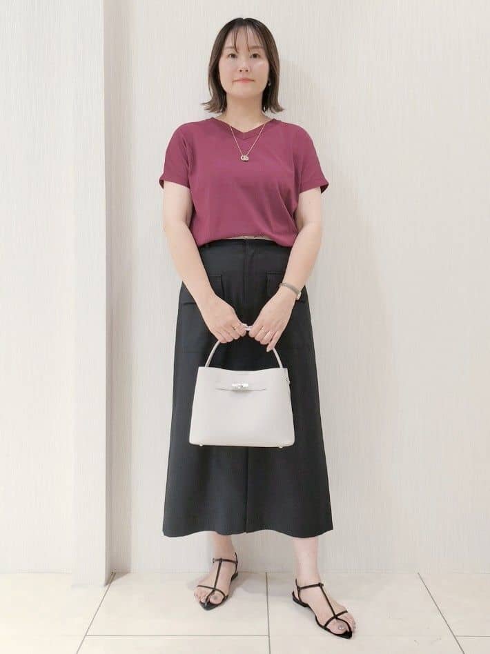 naokoさんの「UNTITLED｜【洗える/前後2WAY】ネックプルオーバーニット」を使ったコーディネート