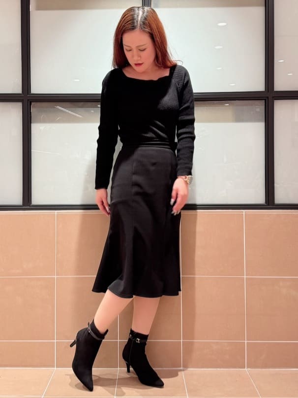 すみれさんの「ESPERANZA｜ジュエルヒールショートブーツ」を使ったコーディネート