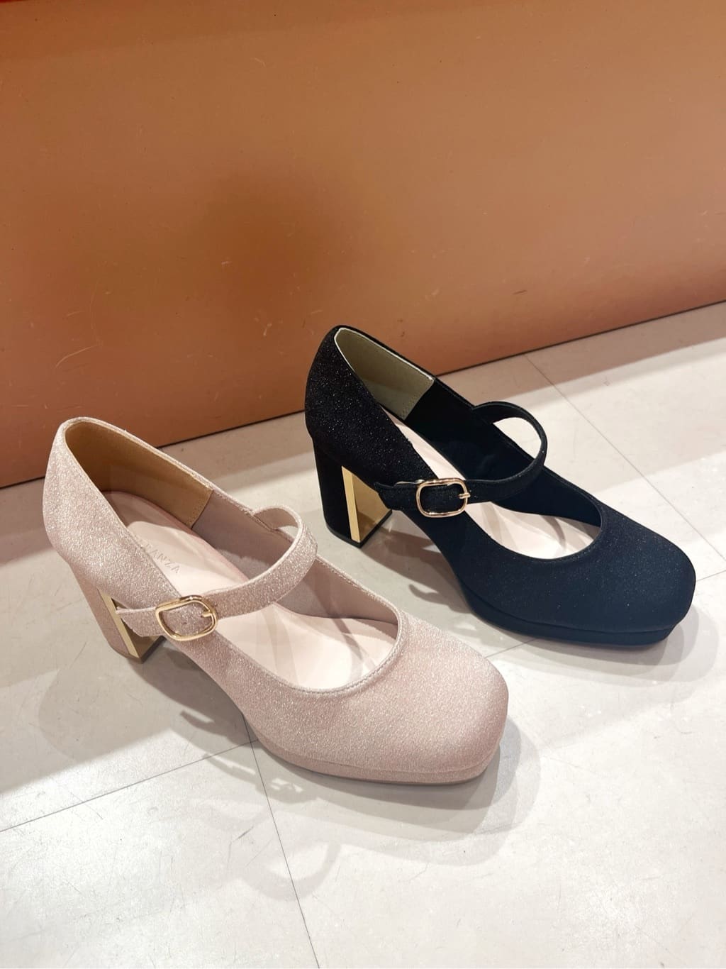 Oさんの「ESPERANZA｜甲ストラップパンプス」を使ったコーディネート