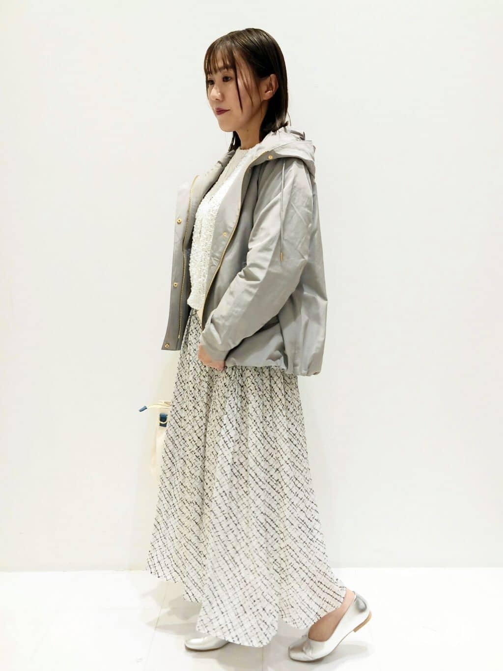 mizueさんの「grove｜◆ポンポンニットプルオーバー」を使ったコーディネート