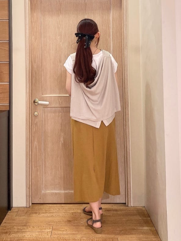 miiさんの「SHOO･LA･RUE｜◆ビジューYストラップサンダル」を使ったコーディネート