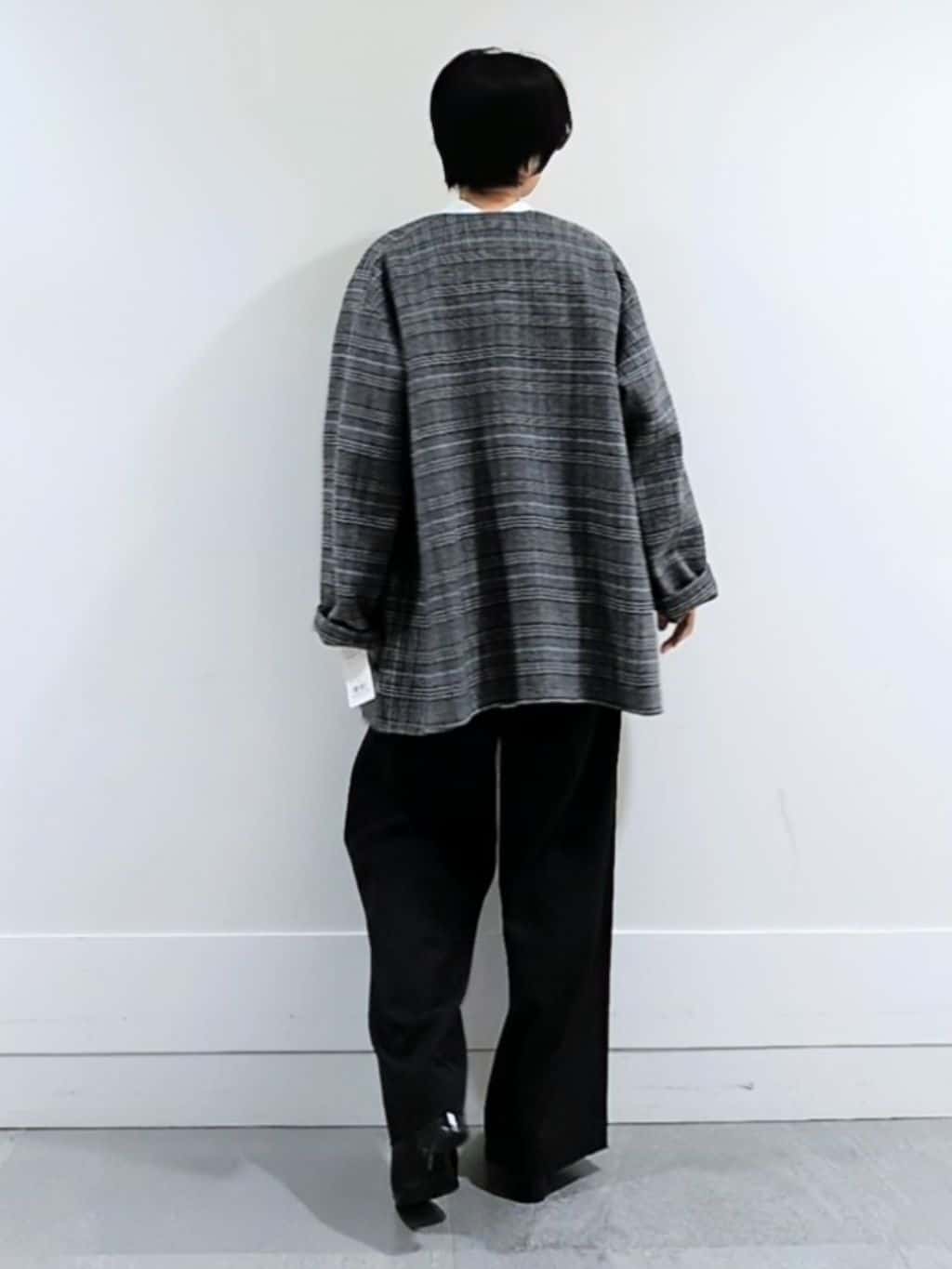 ミズタさんの「UNTITLED｜【ミディ丈/軽やか】セミラグランリバー コート」を使ったコーディネート