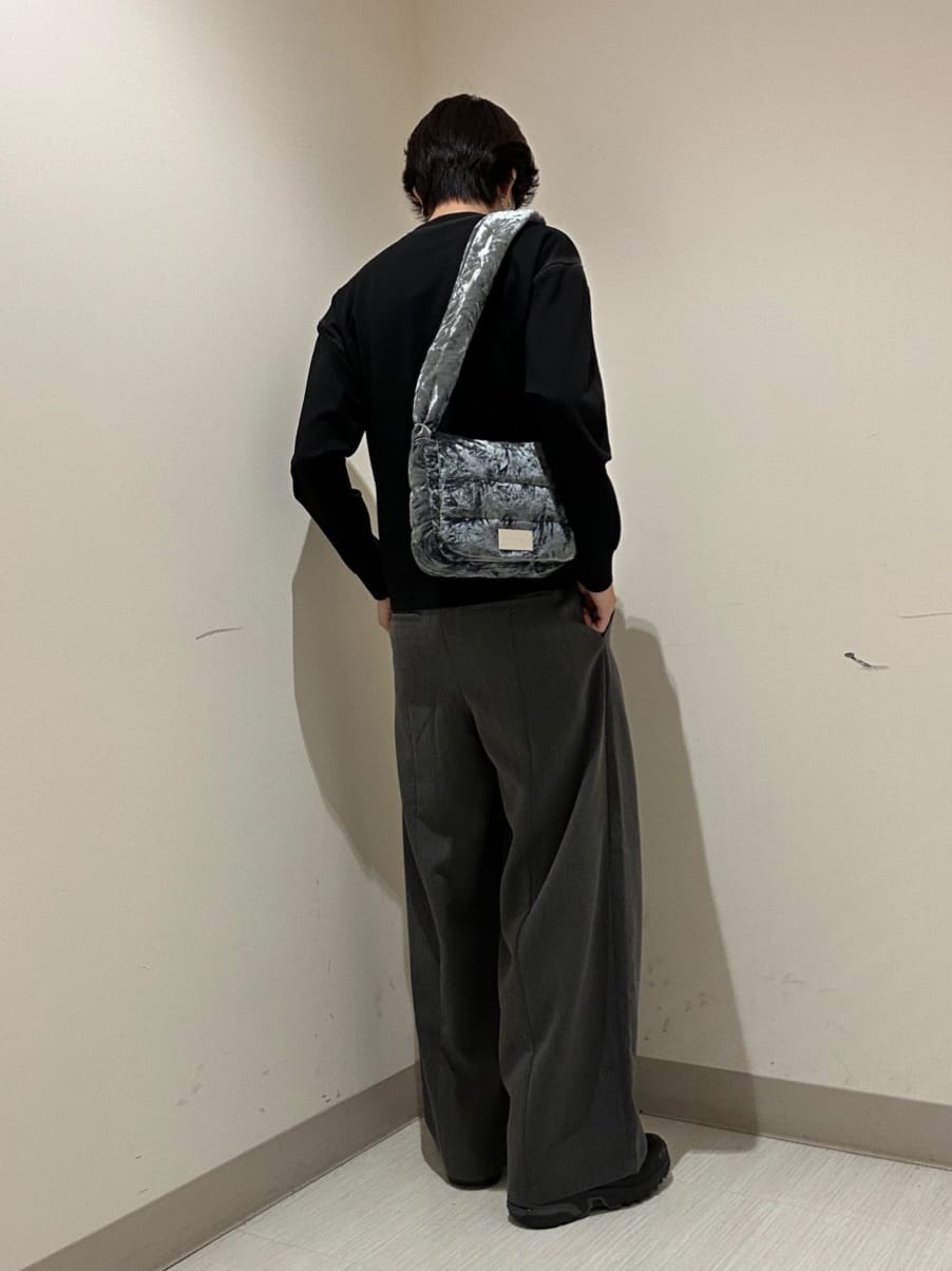 江藤瑞紀さんの「tk.TAKEO KIKUCHI｜バギーバレルカーゴパンツ」を使ったコーディネート