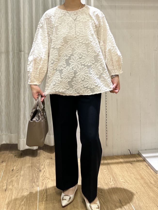 ga_riさんの「THE SHOP TK｜【通勤スタイルに】ダブルクロスワイドパンツ/セットアップ可」を使ったコーディネート