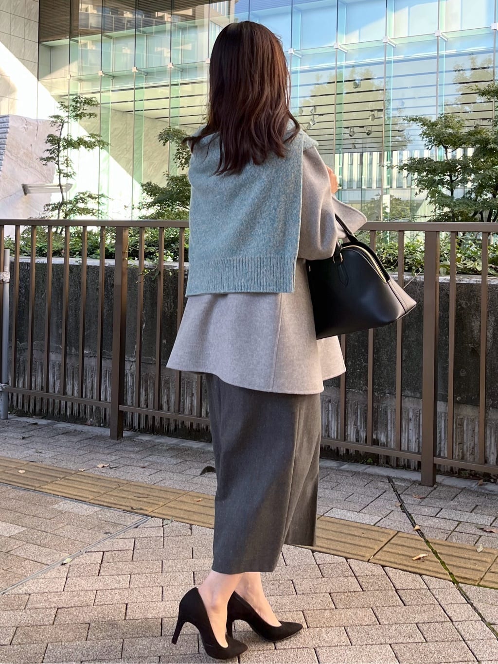 Saekoさんの「UNTITLED｜【ミディ丈/軽やか】セミラグランリバー コート」を使ったコーディネート