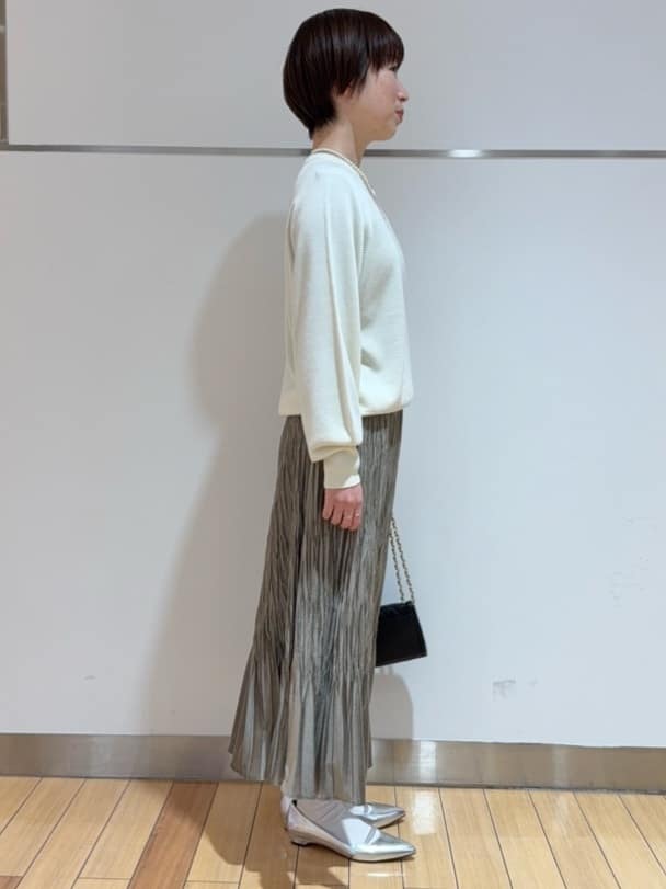 あやさんの「UNTITLED｜【8色展開／コンパクト丈】レーヨン混 コクーンニット」を使ったコーディネート