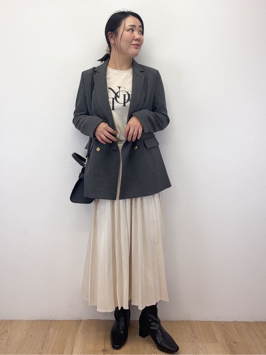 Takeさんの「OPAQUE.CLIP｜ロングロゴTシャツ【洗濯機OK】」を使ったコーディネート