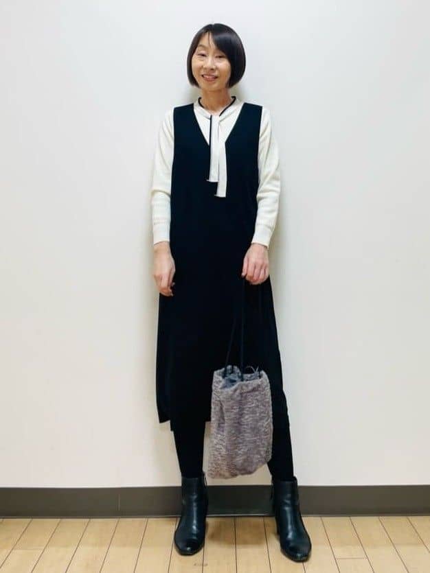 Riiさんの「Reflect｜【すっきりシルエット】スエードライクジャンパースカ―ト」を使ったコーディネート