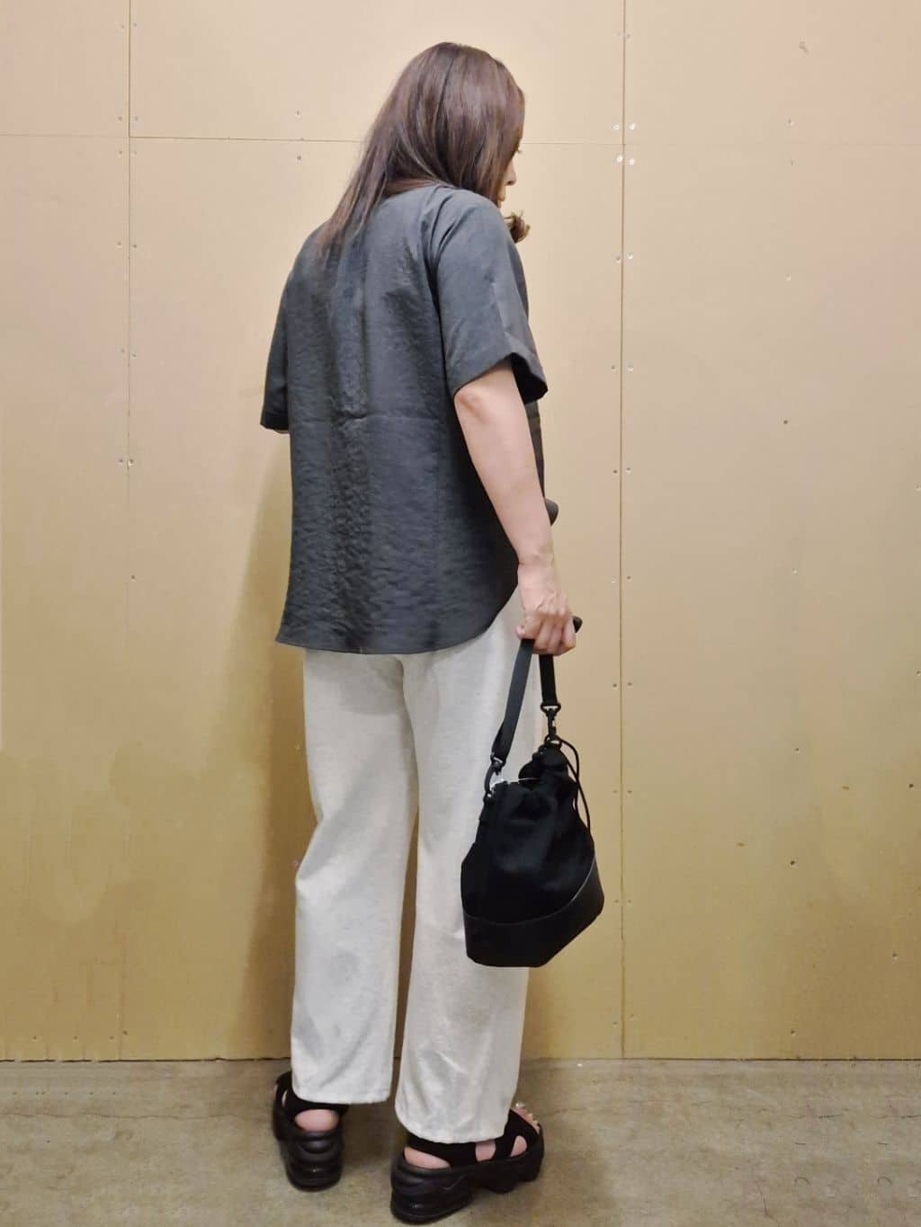 ひさえさんの「THE SHOP TK｜ダブルポケット5分袖シャツ/体型カバー／洗濯機OK」を使ったコーディネート