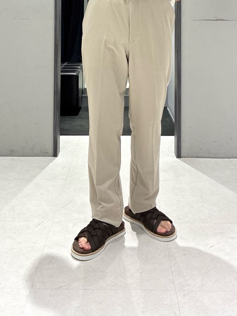 わいずみさんの「TAKEO KIKUCHI｜【COOL CITY WEAR】エアートール オープンカラーシャツ /接触冷感・通気性」を使ったコーディネート