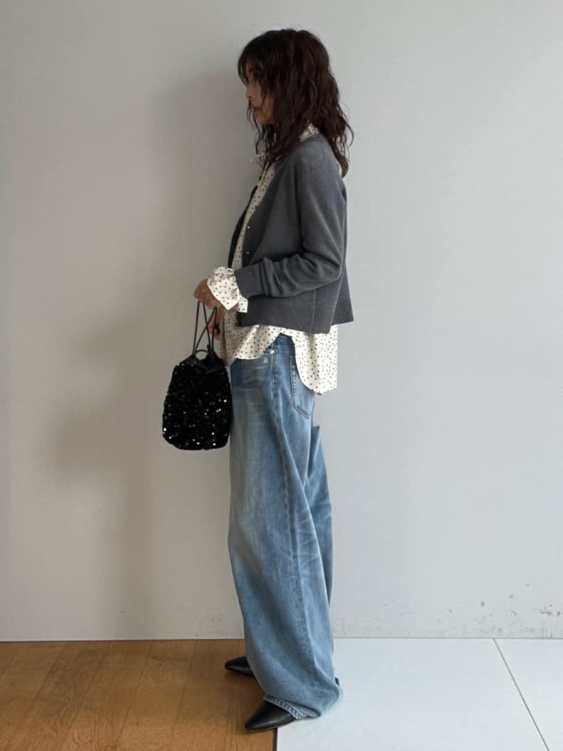 misaさんの「DRESSTERIOR｜ヴィンテージ加工ワイドデニムパンツ」を使ったコーディネート