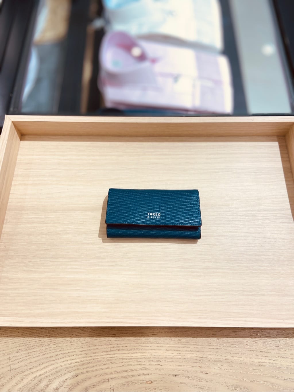 わいずみさんの「TAKEO KIKUCHI｜【ソフト＆ナチュラル】ミニメッシュ レザー キーケース」を使ったコーディネート