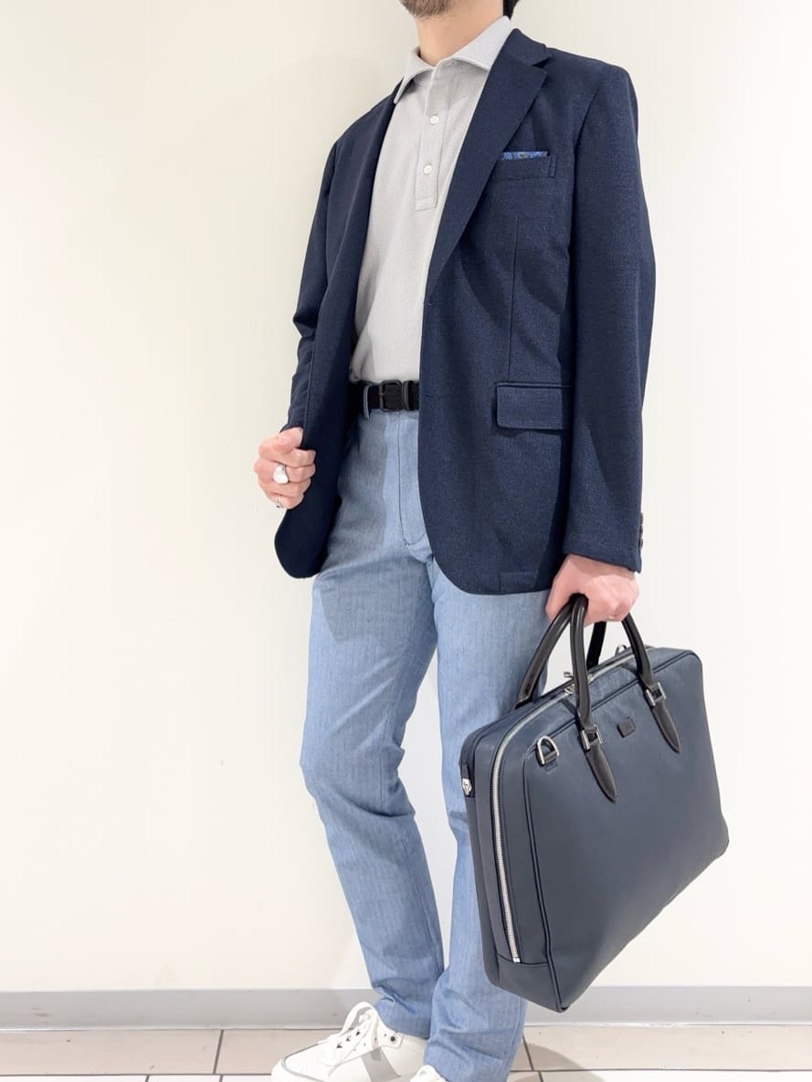 及川さんの「TAKEO KIKUCHI｜【Made in JAPAN】播州織 ヘリンボン ストレート パンツ」を使ったコーディネート