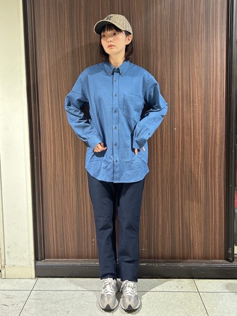 さやさんの「TAKEO KIKUCHI｜【抗菌防臭/シーズンレス】シアサッカー ジャージシャツ」を使ったコーディネート