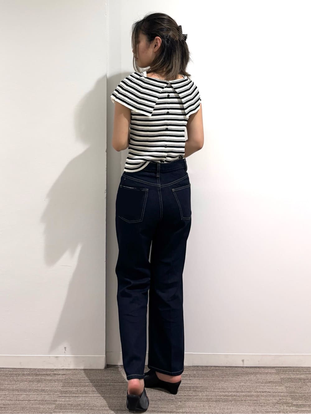 Ricoさんの「OPAQUE.CLIP｜前後2wayオフショルビッグカラーニット【洗濯機洗い可／抗ピル】」を使ったコーディネート