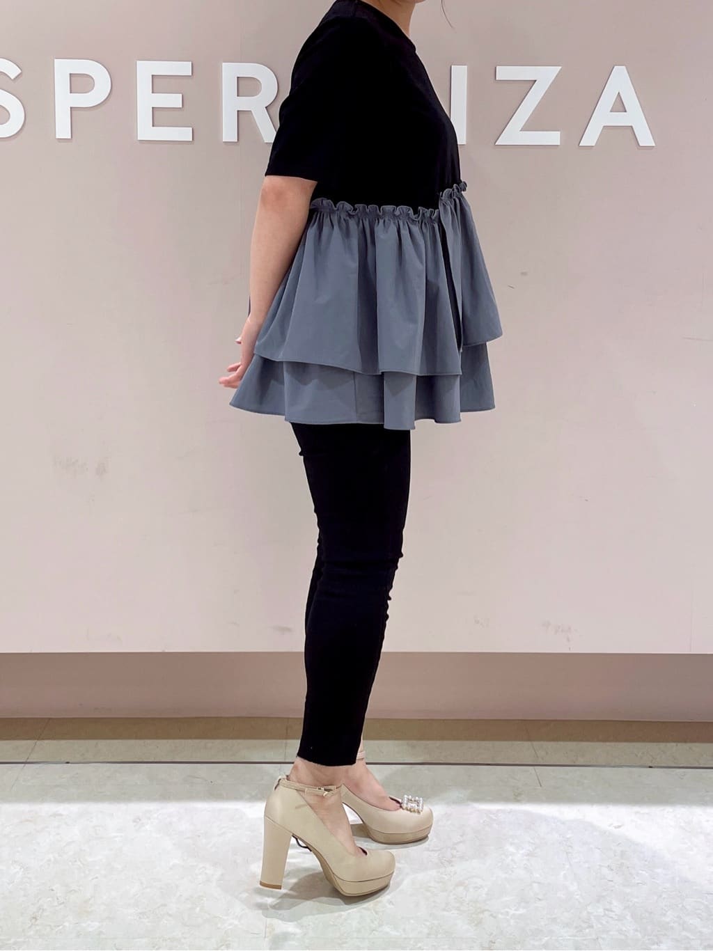 re__さんの「ESPERANZA｜3WAYチャンキーヒールパンプス」を使ったコーディネート
