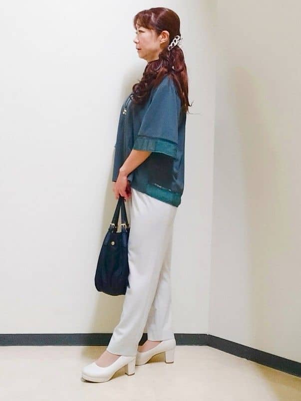 花さんの「Reflect｜【E‐QUALITY／体型カバー】シアー&times;レースデザインプルオーバー」を使ったコーディネート