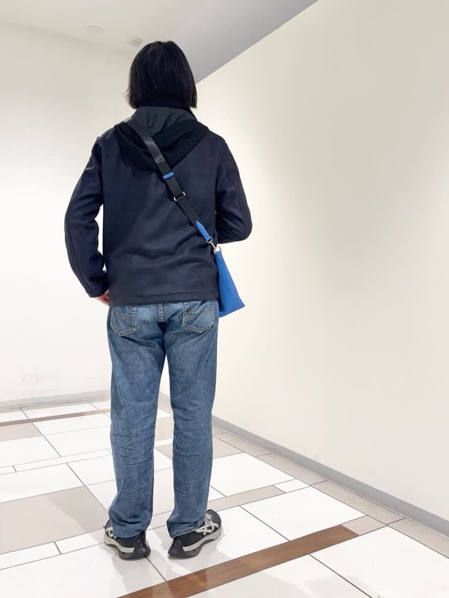 及川さんの「TAKEO KIKUCHI｜【JUST ONE LAYER】ダウンファブリック ジップアップ フード ブルゾン」を使ったコーディネート
