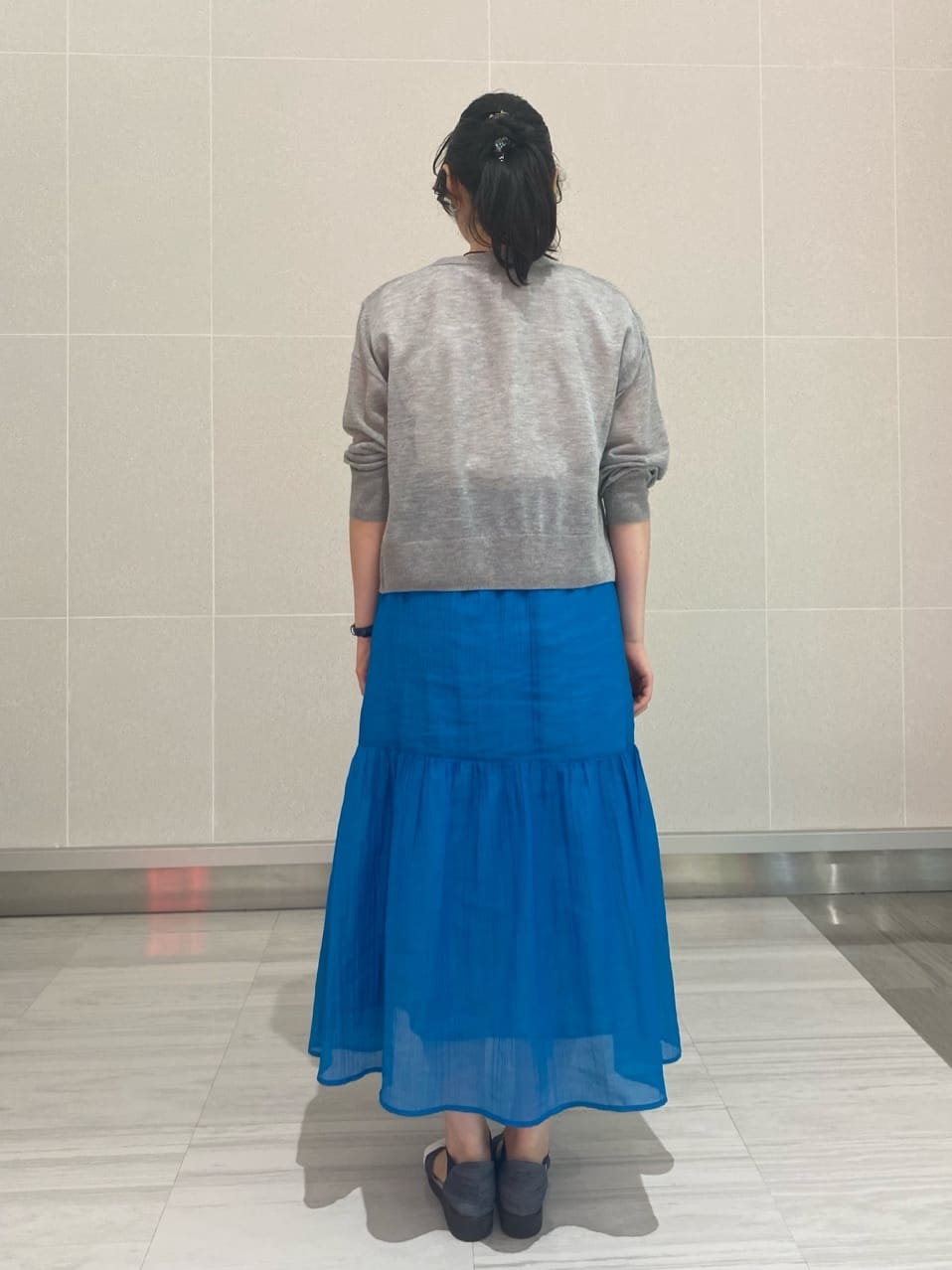 YUMIさんの「UNTITLED｜【2点セット／着回し◎】ノースリーブ＆ティアードスカート カセット服」を使ったコーディネート