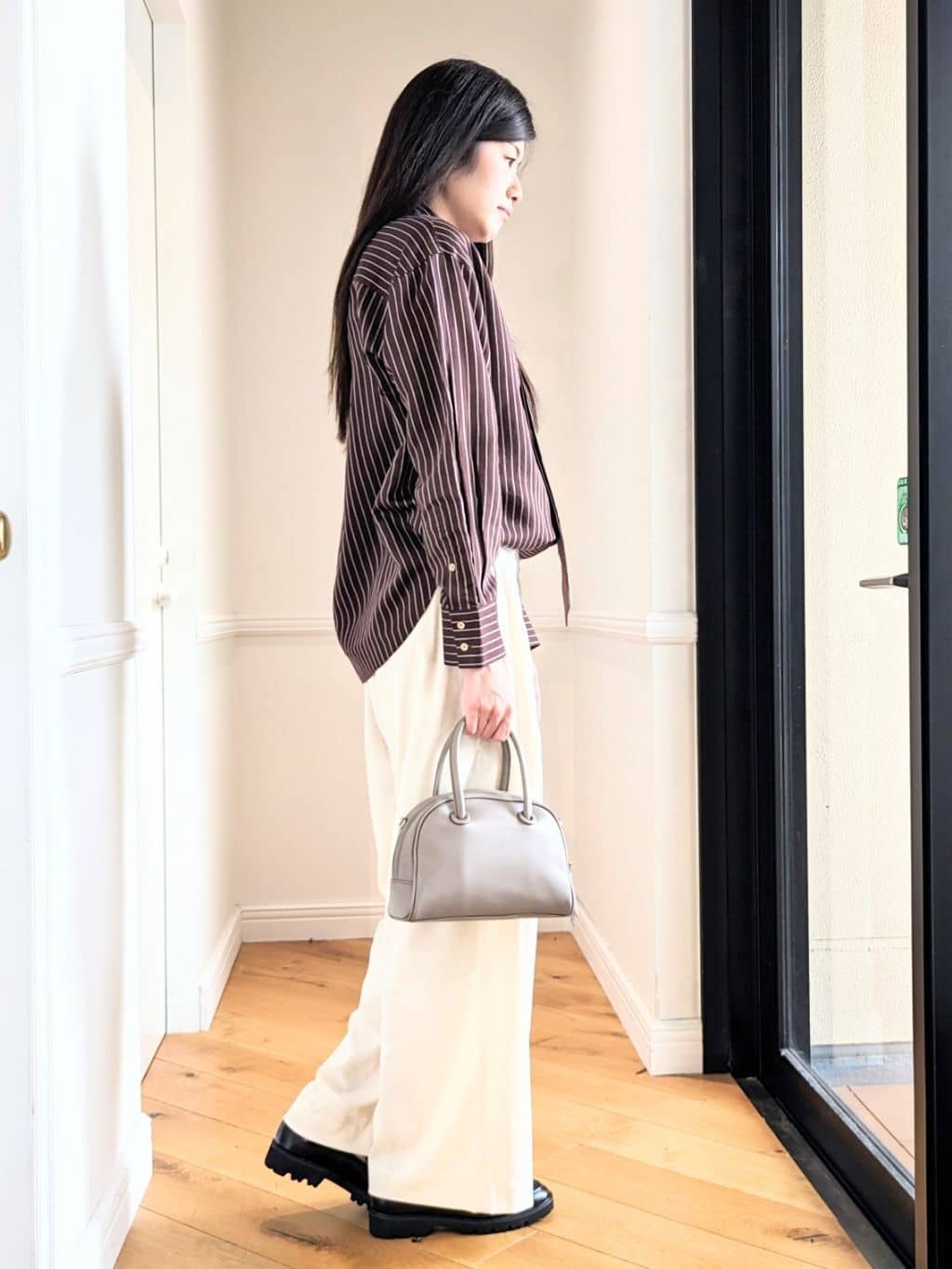 CHISAさんの「DRESSTERIOR｜ソフト別珍イージーパンツ」を使ったコーディネート