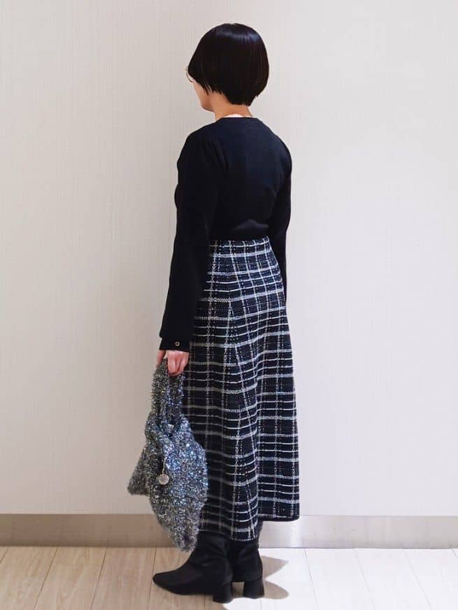 KaHoさんの「index｜チェックラメジャカードニットワンピース」を使ったコーディネート