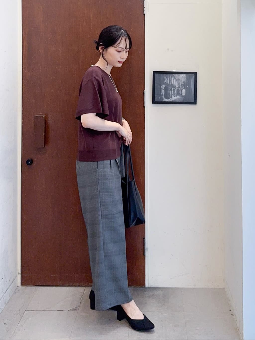 𝐇𝐢𝐫𝐨𝐦𝐢さんの「SHOO･LA･RUE｜【S-LL/セットアップ可/洗濯後しわになりにくい】ダブルベスト」を使ったコーディネート