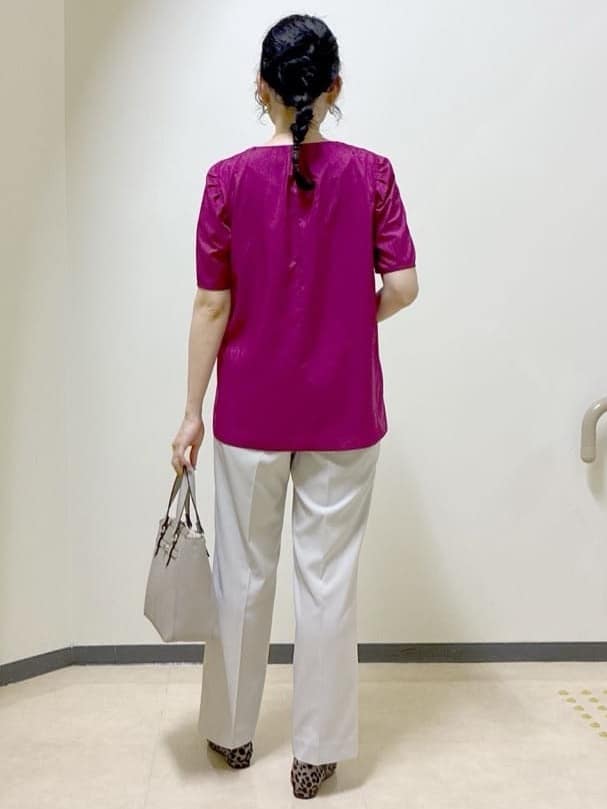  beni_gingerさんの「Reflect｜【すっきり見え！長め丈】ピンタックデザインチュニックブラウス」を使ったコーディネート
