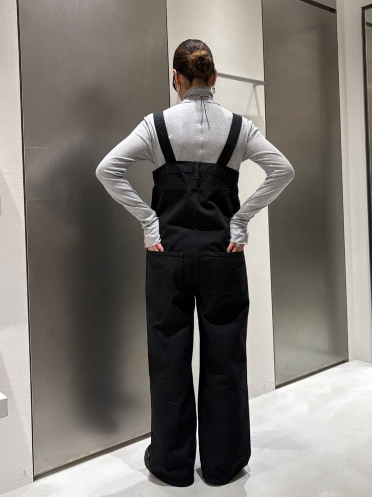 ibuさんの「CODE A｜Le minor｜SALOPETTE」を使ったコーディネート