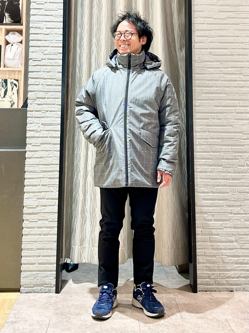 KENJI Iさんの「THE SHOP TK｜【軽くて、暖かい】SORONA／ソロナ 中綿ブルゾン 防風/軽量/洗濯機OK/フード脱着可」を使ったコーディネート