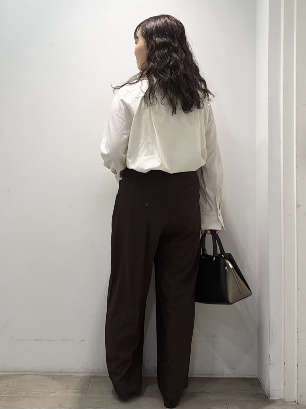 sumicaさんの「OPAQUE.CLIP｜タックスキッパーブラウス【洗濯機OK】」を使ったコーディネート