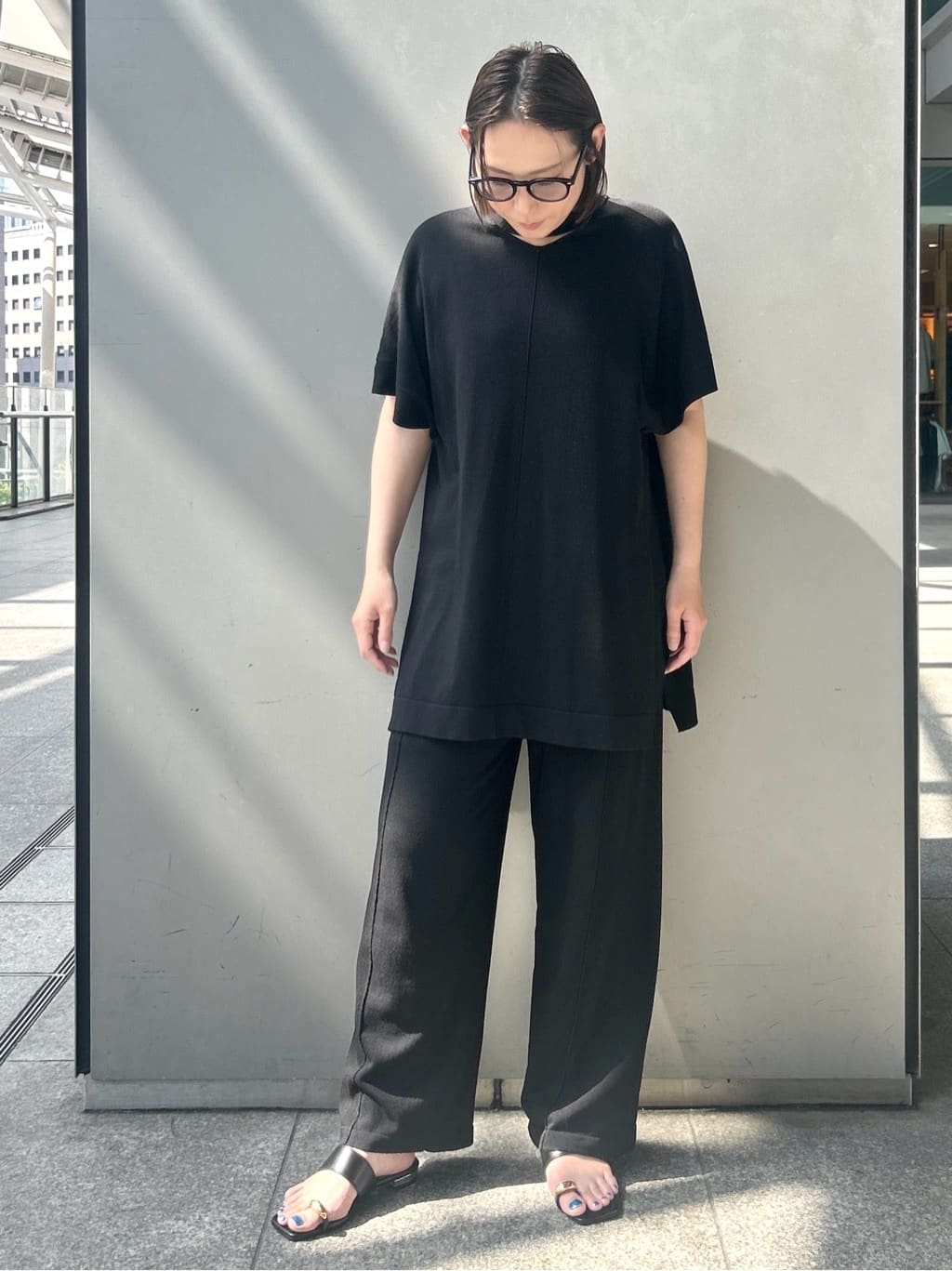 machikoさんの「ESPERANZA｜ゴールドリングトングフラットサンダル」を使ったコーディネート