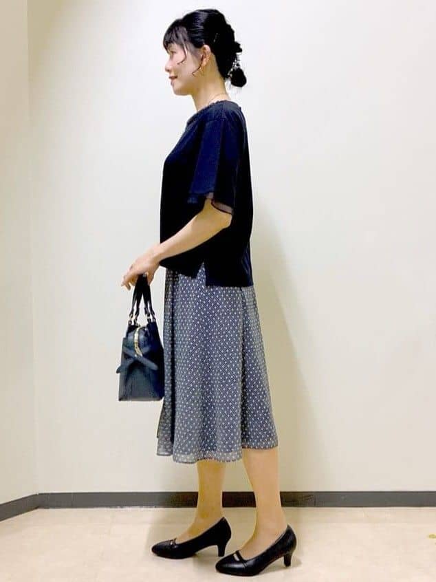 beni_gingerさんの「Reflect｜【マシンウォッシュ可／セットアップ可】コツキ柄プリントフレアスカート」を使ったコーディネート