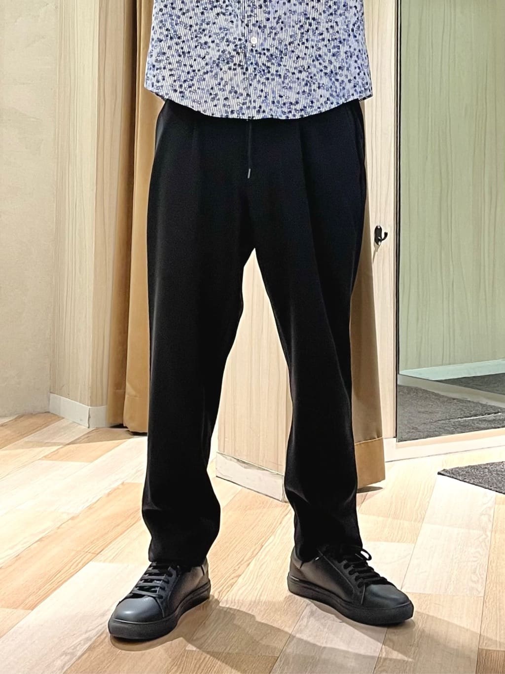 URAさんの「TAKEO KIKUCHI｜【Made in JAPAN】ビッグチェック＆スライドパズル柄 ニット」を使ったコーディネート