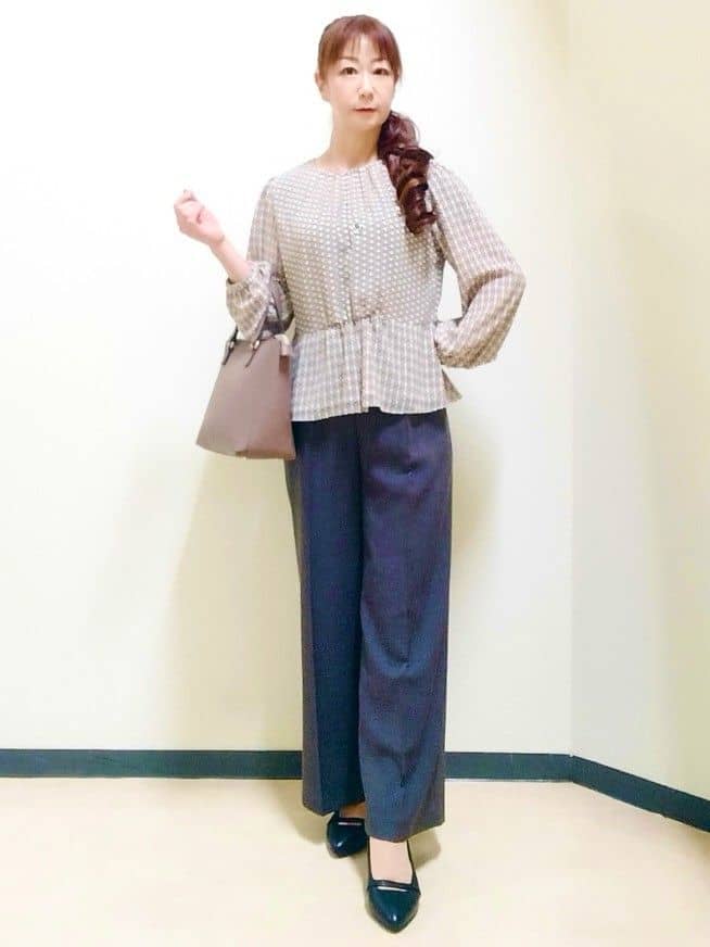 花さんの「Reflect｜【パンツにもスカートにも合わせやすい◎】ライティブルゾン」を使ったコーディネート
