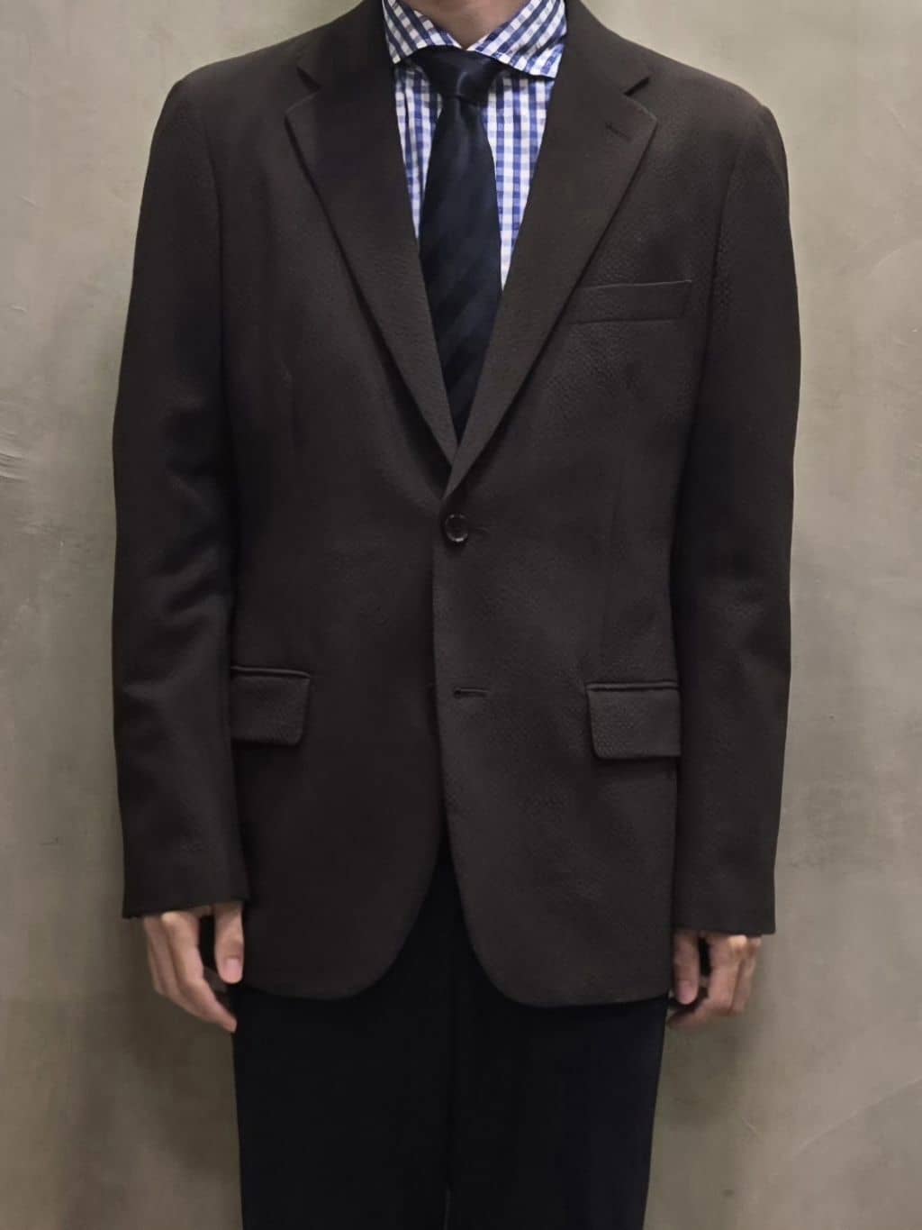白木駆さんの「TAKEO KIKUCHI｜【Made in JAPAN】TANGOストライプ ネクタイ」を使ったコーディネート