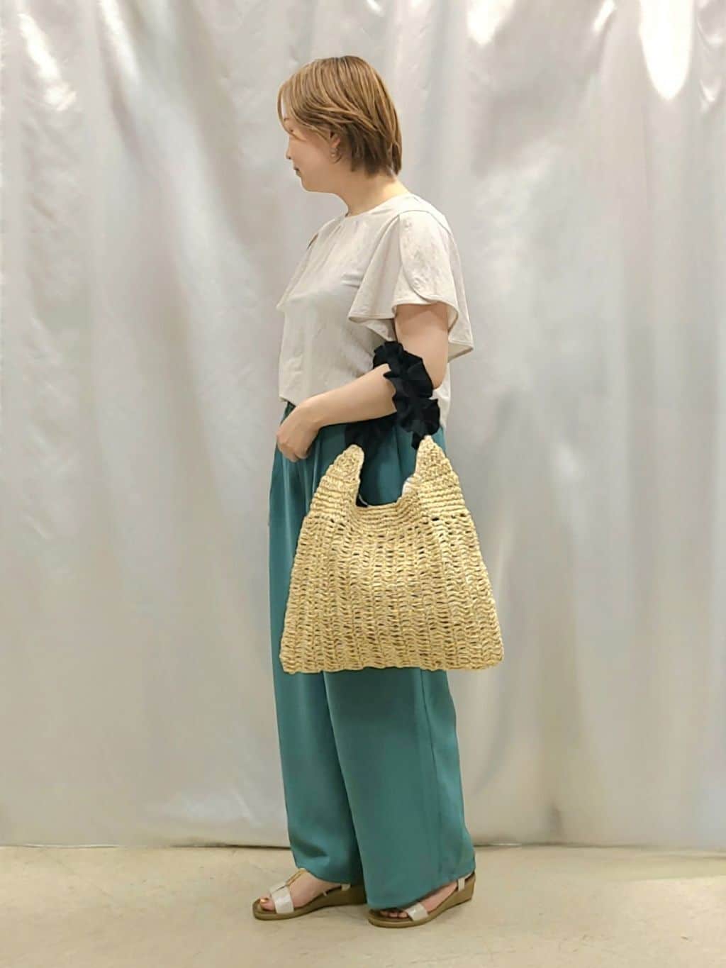 Chiiさんの「SHOO･LA･RUE｜◆ビジューYストラップサンダル」を使ったコーディネート