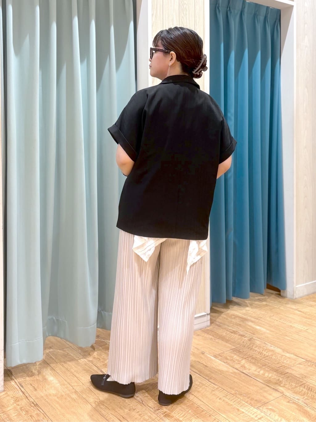 砂糖さんの「SHOO･LA･RUE｜【2WAY】スカートにもなる イレヘム レースビスチェ」を使ったコーディネート