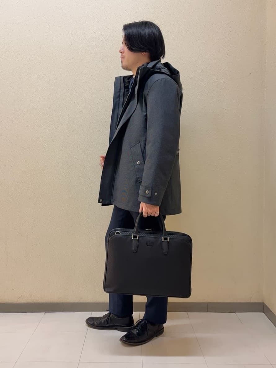 及川さんの「TAKEO KIKUCHI｜【Three by Three】シャイニーシャークピンヘッド スーツ/3ピース対応可」を使ったコーディネート